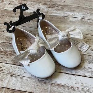 White dress flats with bow